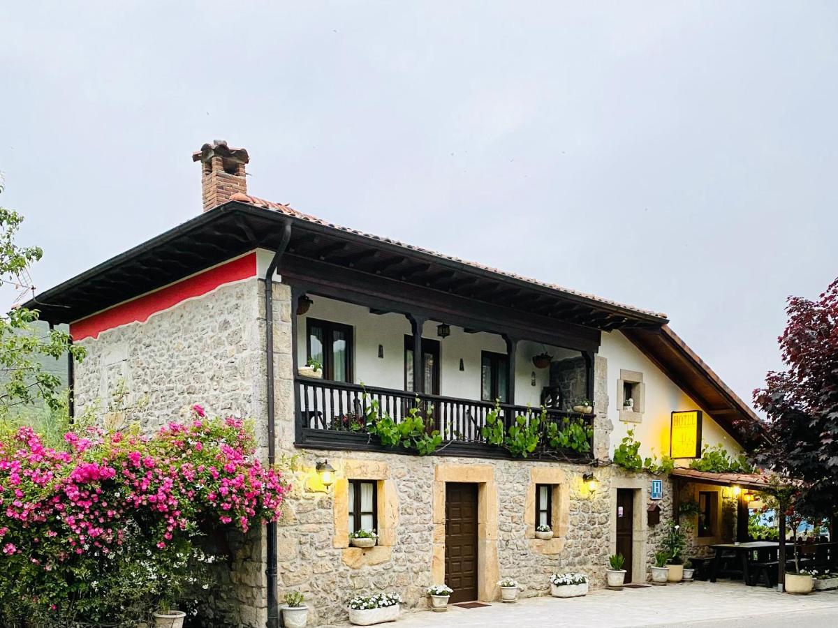 Hotel Alda Avín Exterior foto